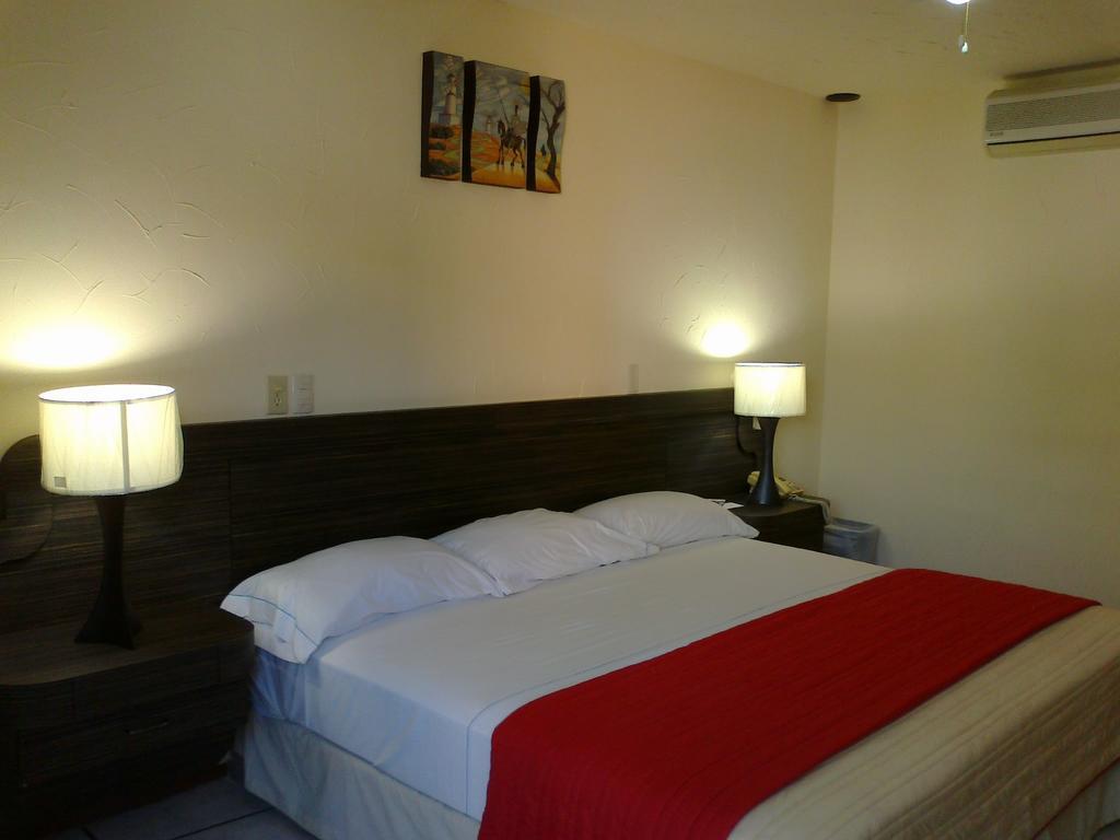 Hotel Real Del Sol Cuernavaca Kültér fotó
