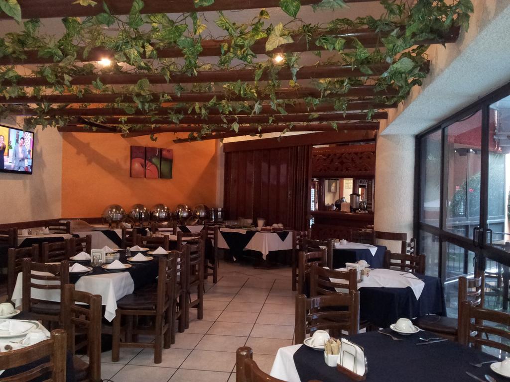 Hotel Real Del Sol Cuernavaca Kültér fotó