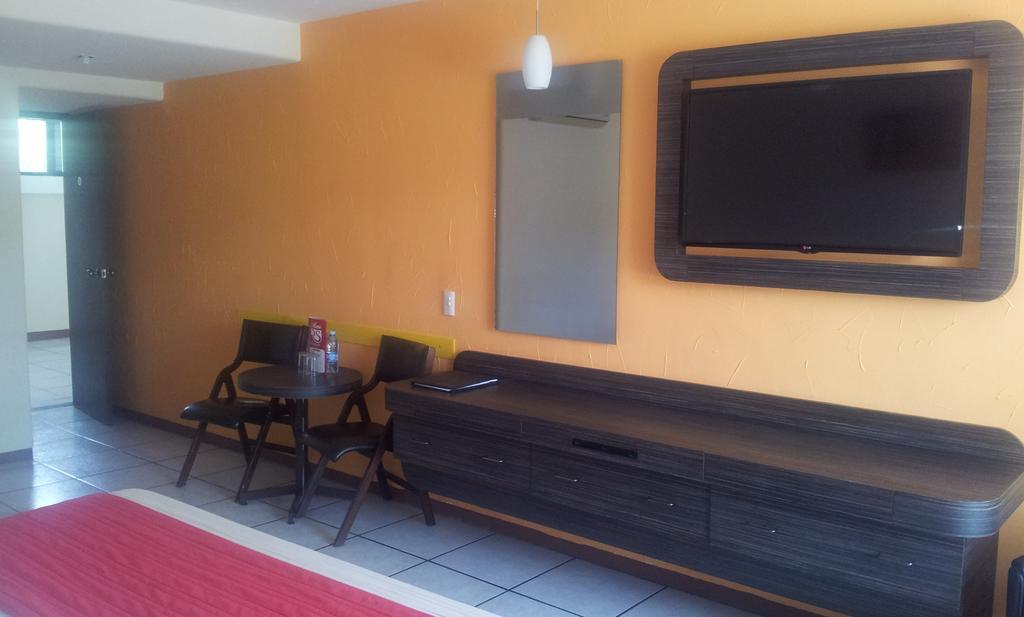 Hotel Real Del Sol Cuernavaca Kültér fotó